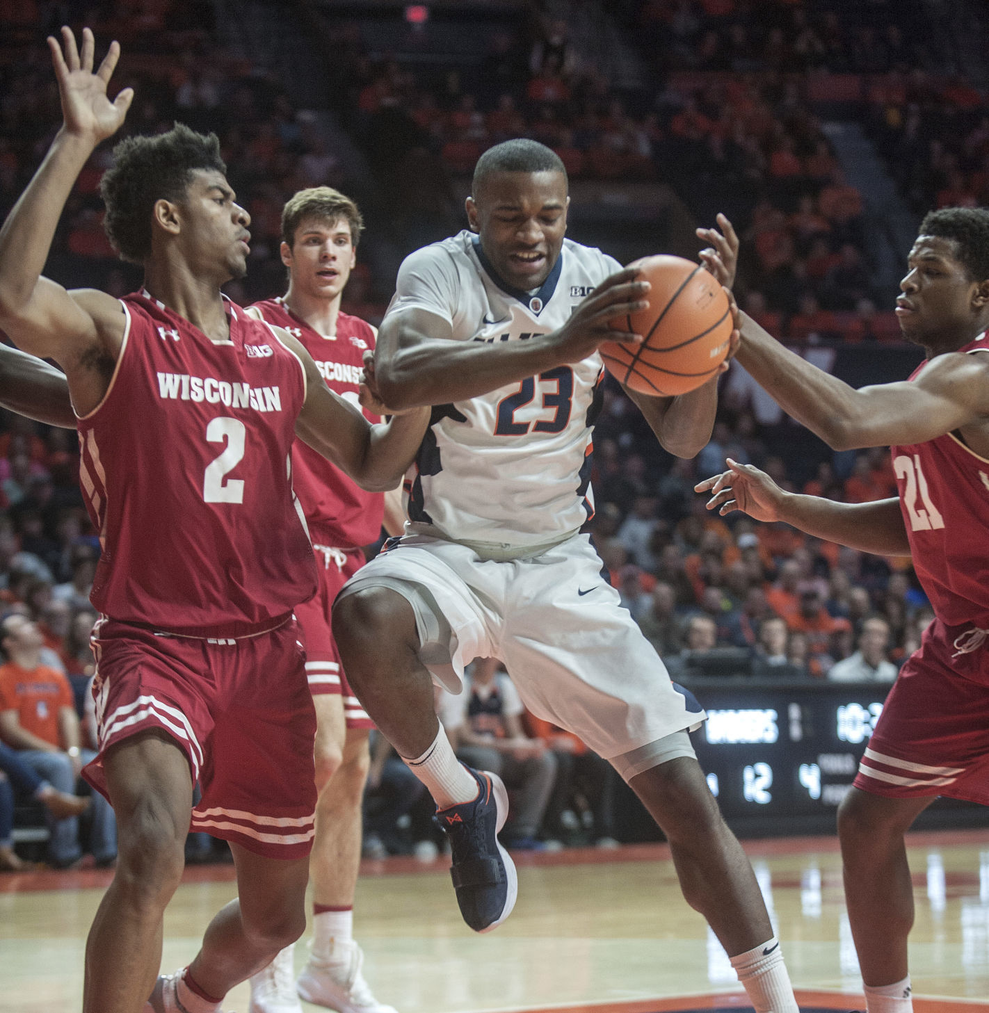 Wisconsin Illinois basketball